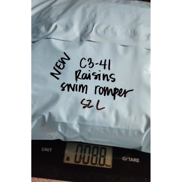 Raisins Womens‎ Swim Romper Size Large Black Crinkle Texture Off Shoulder Light - Picture 11 of 11